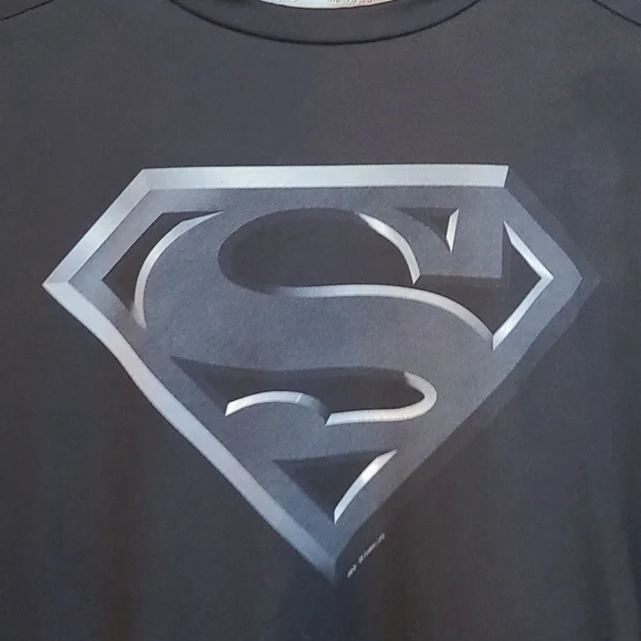 Youth Under Armour Tshirt Size XL - Picture 2 of 4